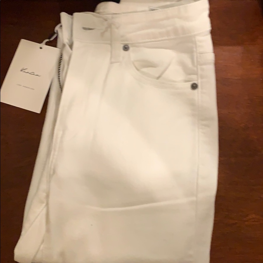 White KanCan jeans size 1/24